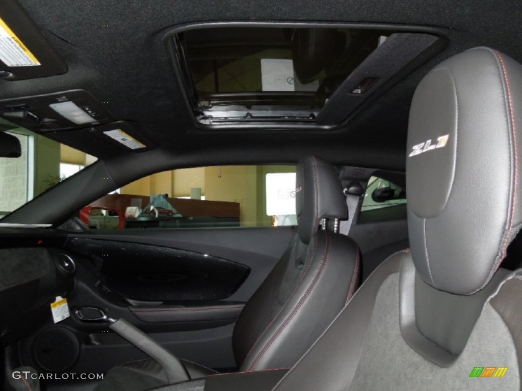 2013 Camaro ZL1 - Victory Red / Black photo #16