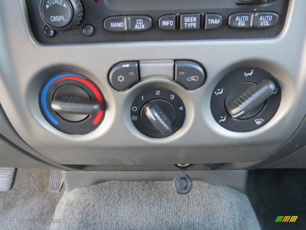 2006 GMC Canyon SLE Crew Cab Controls Photo #73238460