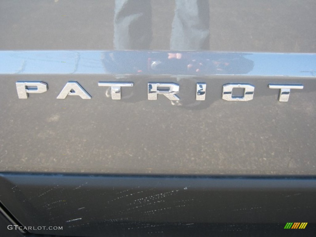2013 Jeep Patriot Limited Marks and Logos Photos