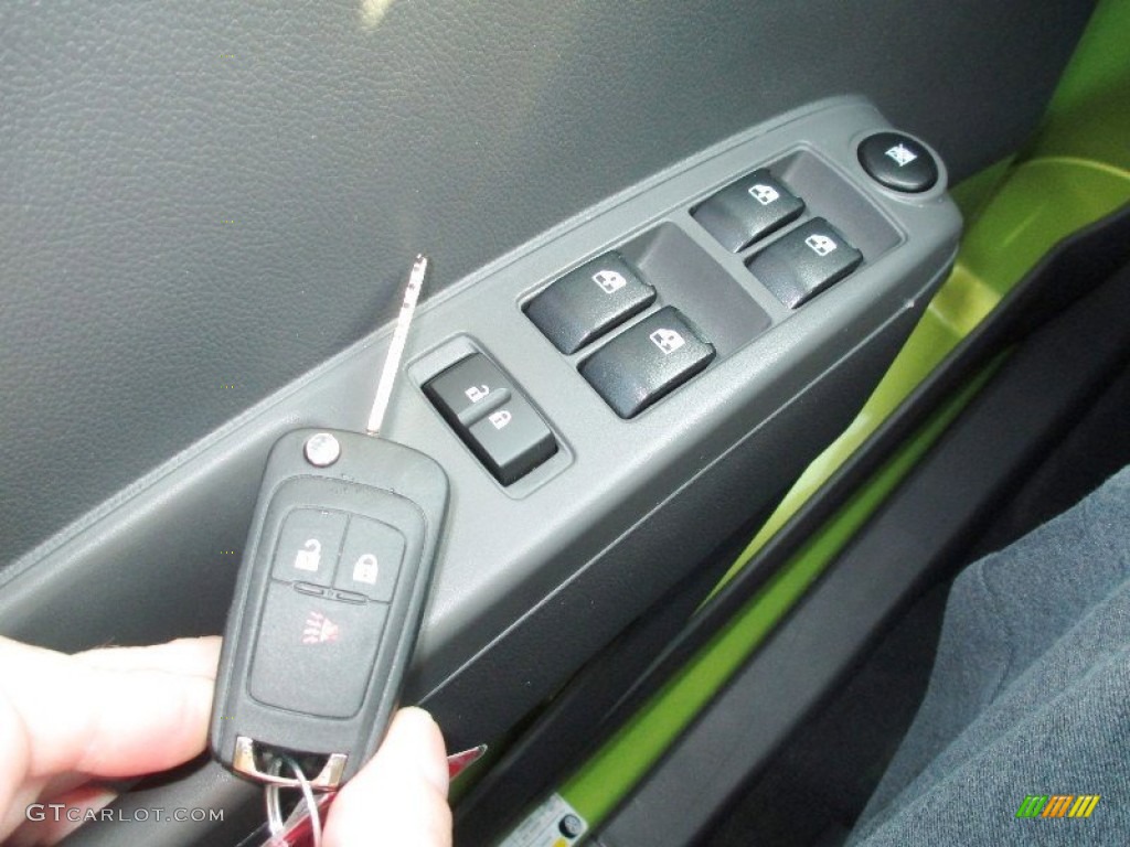 2013 Chevrolet Spark LT Controls Photo #73239870