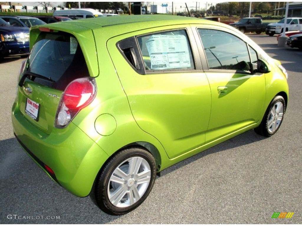 2013 Spark LT - Jalapeno (Green) / Green/Green photo #10