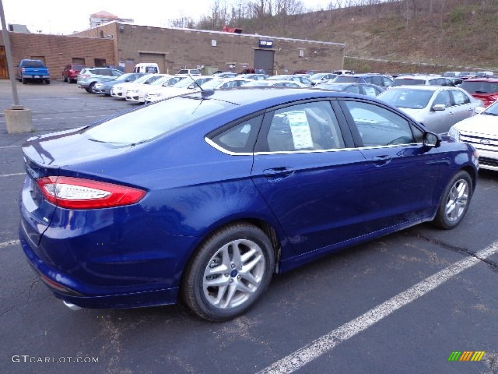 2013 Fusion SE - Deep Impact Blue Metallic / Dune photo #2