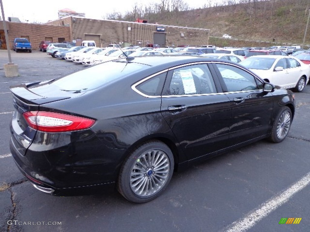 2013 Fusion Titanium - Tuxedo Black Metallic / Charcoal Black photo #2