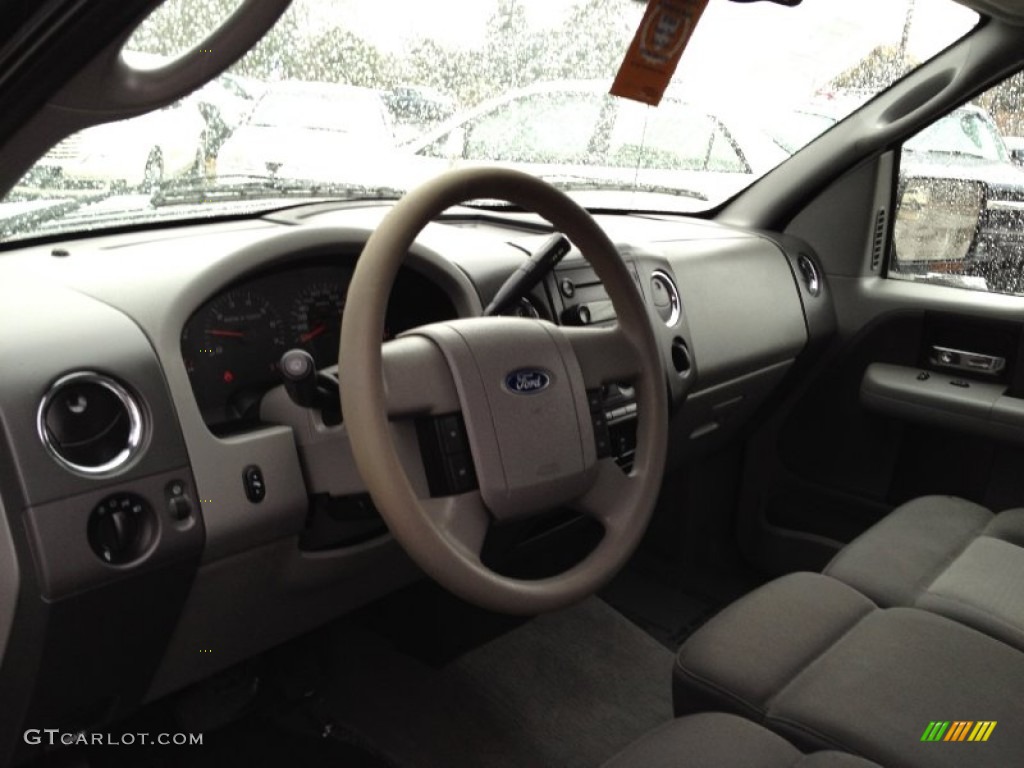 2005 Ford F150 XLT Regular Cab 4x4 Medium Flint Grey Dashboard Photo #73241836
