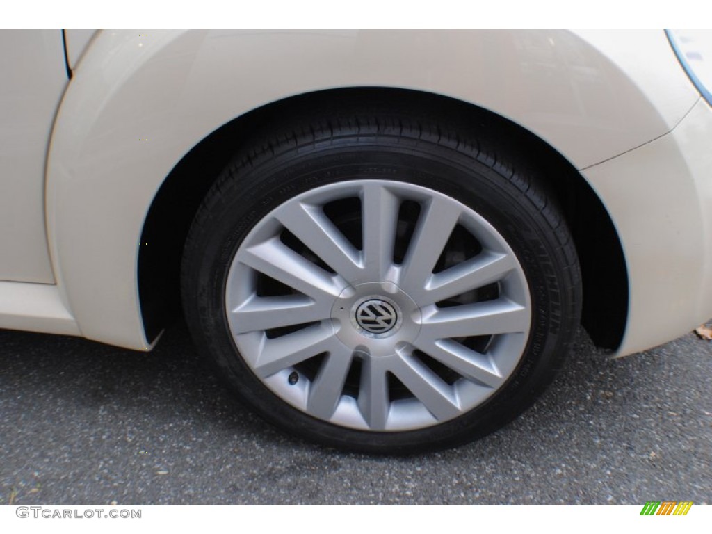 2008 Volkswagen New Beetle SE Coupe Wheel Photo #73243370