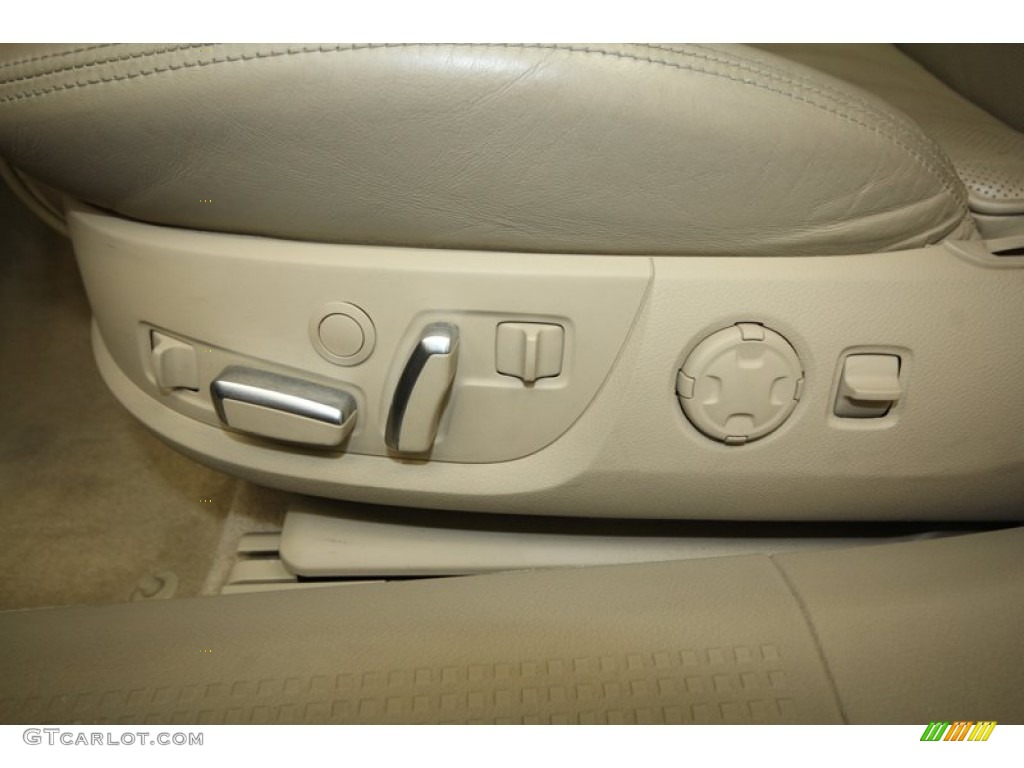 2007 Audi A8 4.2 quattro Controls Photo #73247898