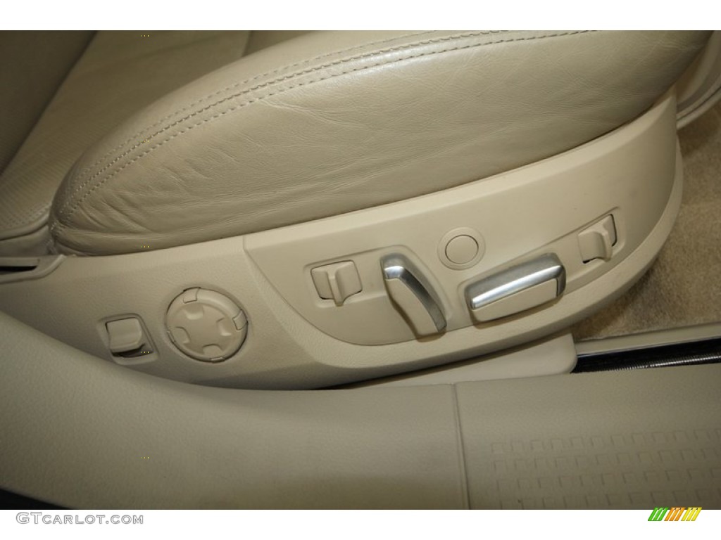 2007 Audi A8 4.2 quattro Controls Photo #73248486