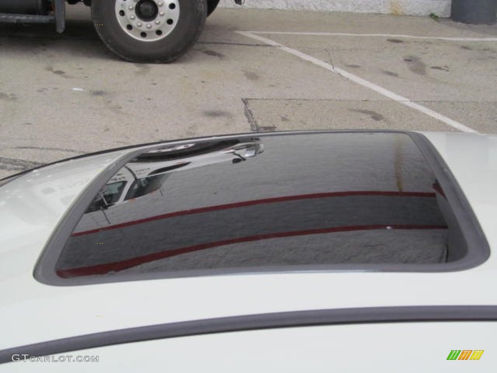 2004 Sebring Limited Coupe - Satin White Pearl / Dark Taupe/Medium Taupe photo #4