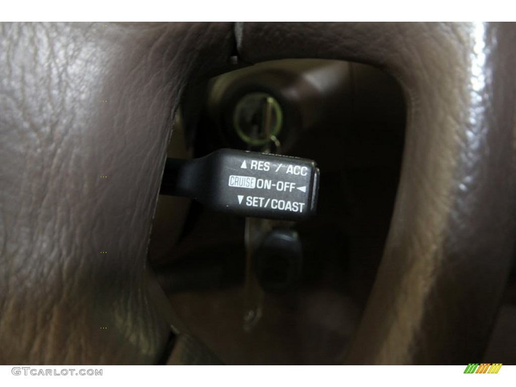 2002 Tundra SR5 Access Cab 4x4 - Desert Sand / Oak photo #21