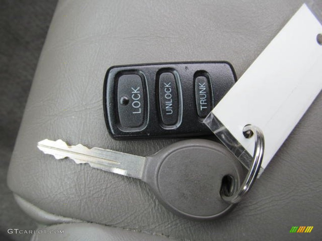 2004 Chrysler Sebring Limited Coupe Keys Photos