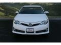 Super White - Camry SE Photo No. 3