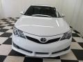 Super White - Camry SE Photo No. 2