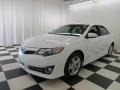 Super White - Camry SE Photo No. 3