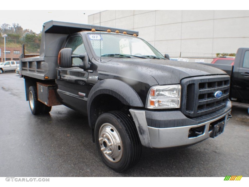 2007 F550 Super Duty XL Regular Cab 4x4 Dump Truck - Black / Medium Flint photo #7