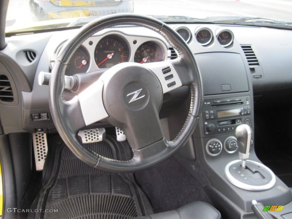 2005 350Z Touring Roadster - Ultra Yellow Metallic / Charcoal photo #10