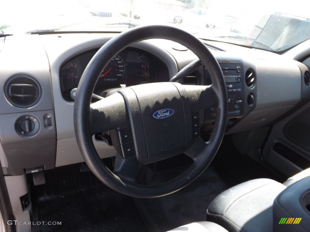2005 Ford F150 STX Regular Cab Flareside Medium Flint Grey Dashboard Photo #73258902