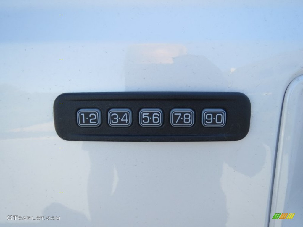 2012 F250 Super Duty Lariat Crew Cab 4x4 - White Platinum Metallic Tri-Coat / Black photo #14