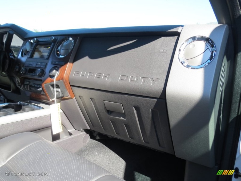 2012 F250 Super Duty Lariat Crew Cab 4x4 - White Platinum Metallic Tri-Coat / Black photo #18