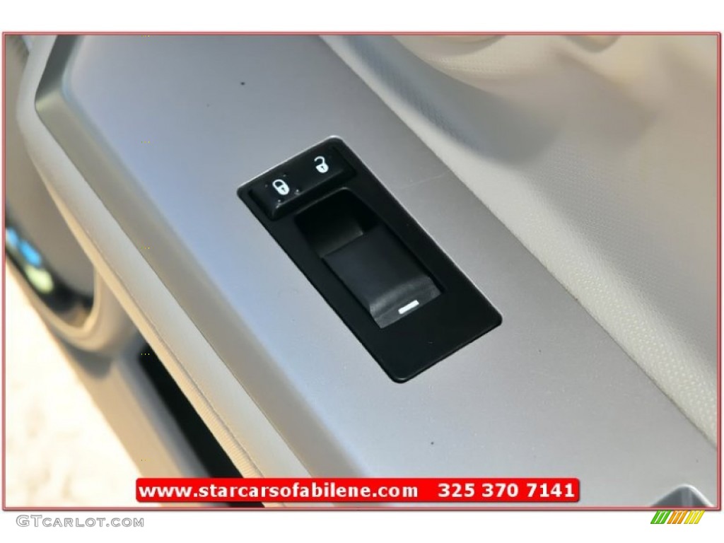 2009 Avenger SXT - Light Sandstone Metallic / Dark Khaki/Light Graystone photo #20