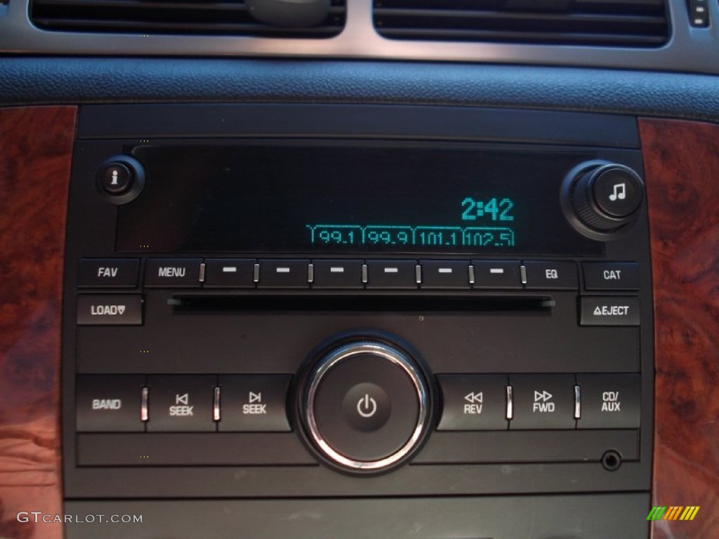 2007 Tahoe LT - Summit White / Light Cashmere/Ebony photo #16