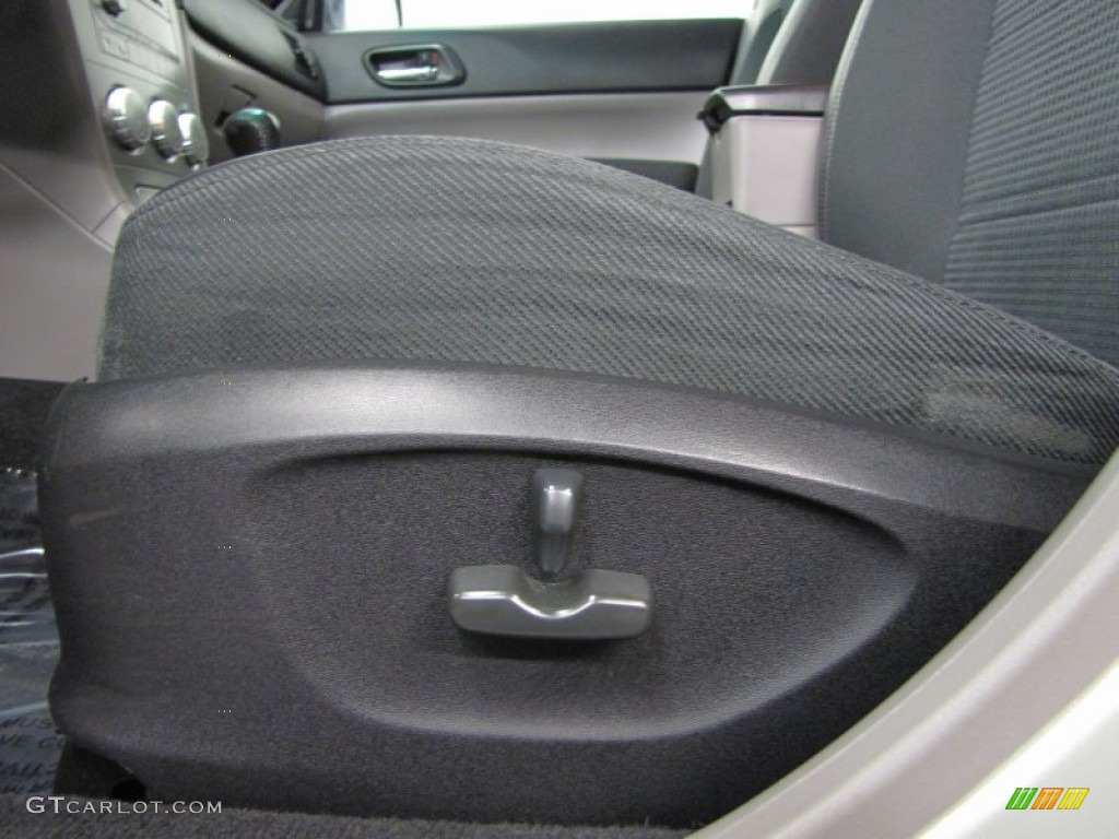 2005 Subaru Forester 2.5 XT Controls Photo #73267557