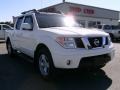 Avalanche White 2006 Nissan Frontier LE Crew Cab