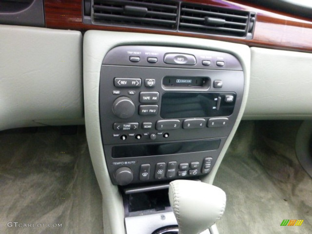 1996 Cadillac Eldorado Standard Eldorado Model Controls Photo #73279827