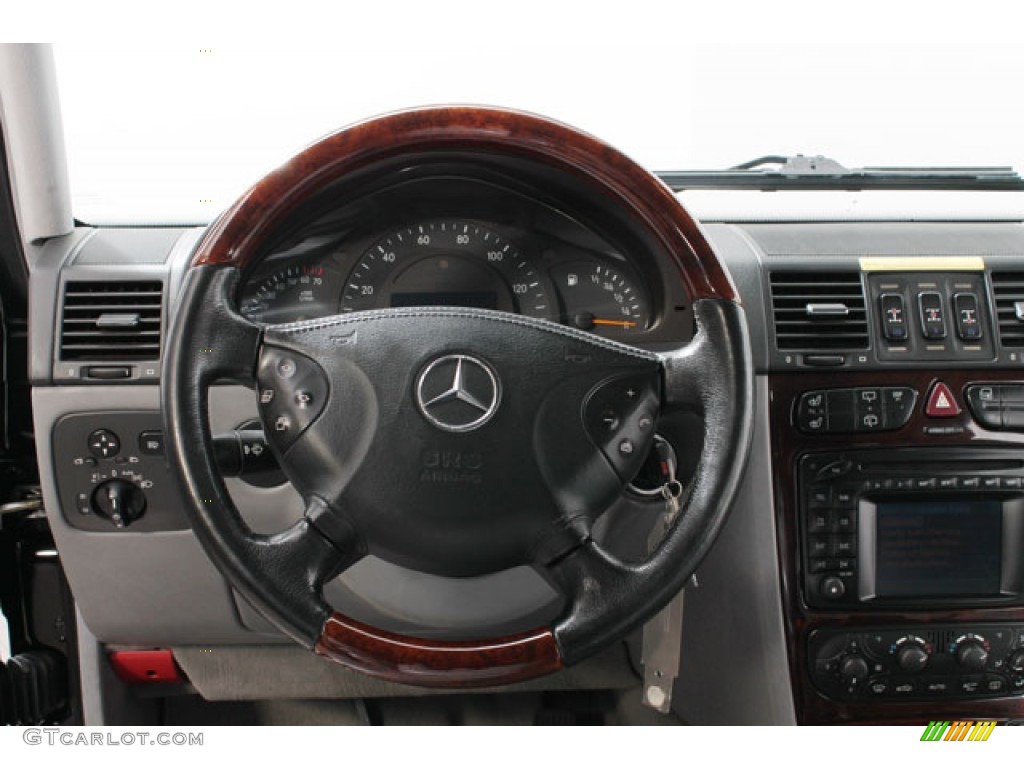 2004 Mercedes-Benz G 500 Steering Wheel Photos
