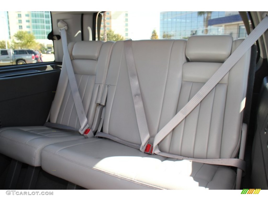 2004 Navigator Luxury - Mineral Grey Metallic / Dove Grey photo #15