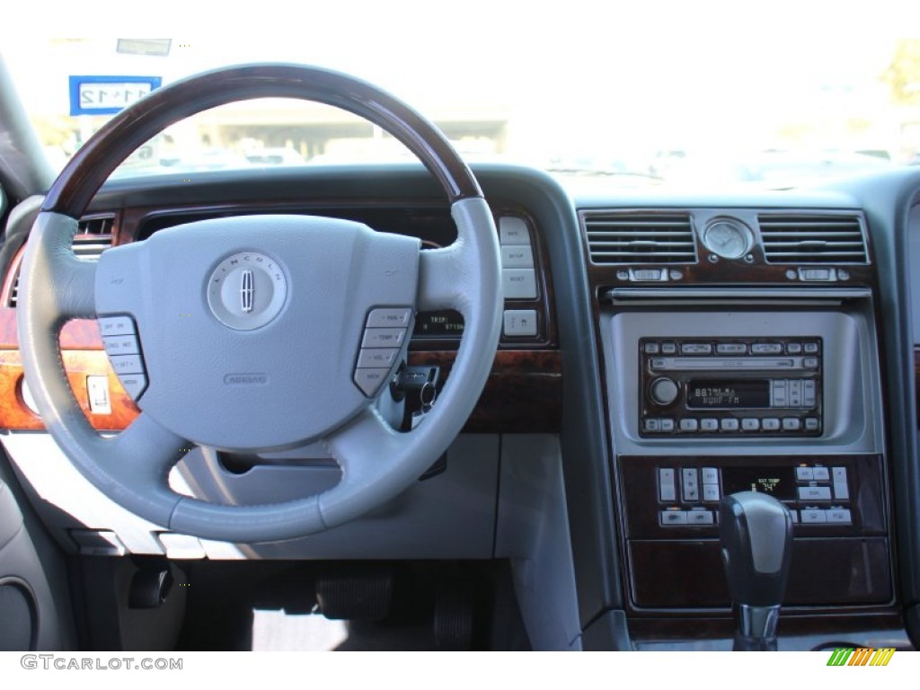 2004 Navigator Luxury - Mineral Grey Metallic / Dove Grey photo #19