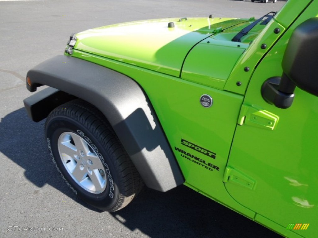 2013 Wrangler Unlimited Sport S 4x4 - Gecko Green Pearl / Black photo #7