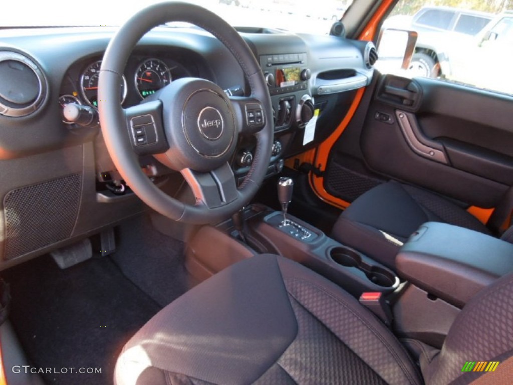 Black Interior 2013 Jeep Wrangler Unlimited Sport S 4x4 Photo #73291494