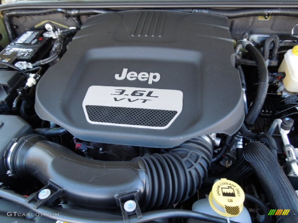 2013 Jeep Wrangler Sport 4x4 3.6 Liter DOHC 24-Valve VVT Pentastar V6 Engine Photo #73292049