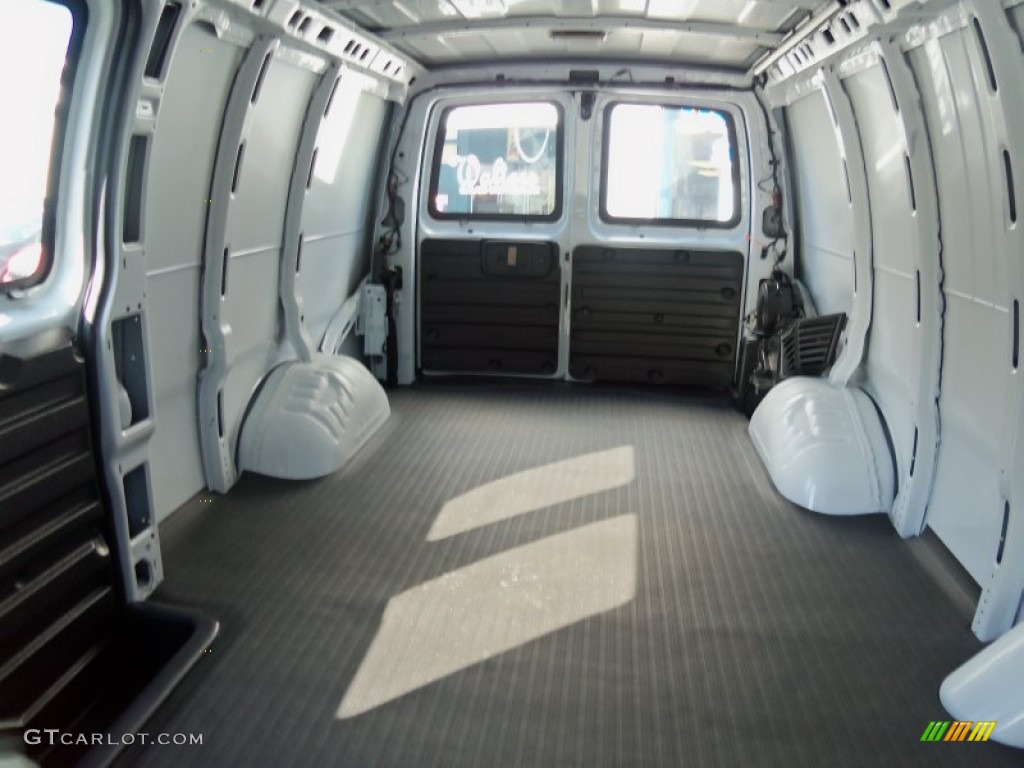 2013 Chevrolet Express 2500 Cargo Van Trunk Photo #73293609