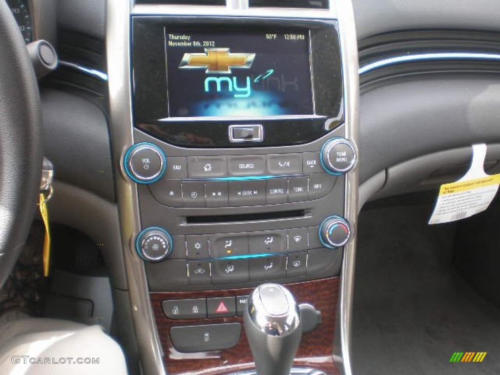 2013 Chevrolet Malibu LT Controls Photo #73298248