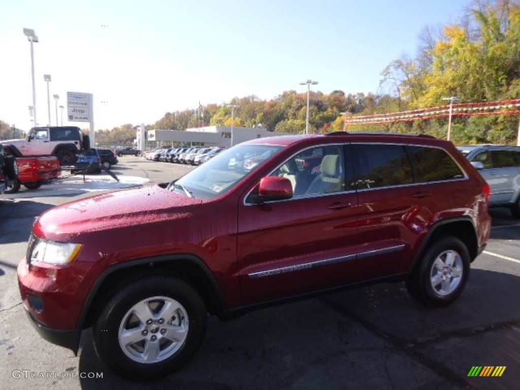 2013 Grand Cherokee Laredo 4x4 - Deep Cherry Red Crystal Pearl / Dark Graystone/Medium Graystone photo #1