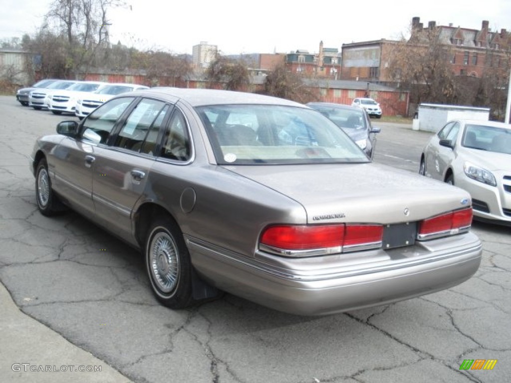 1995 Crown Victoria  - Pumice Metallic / Tan photo #6