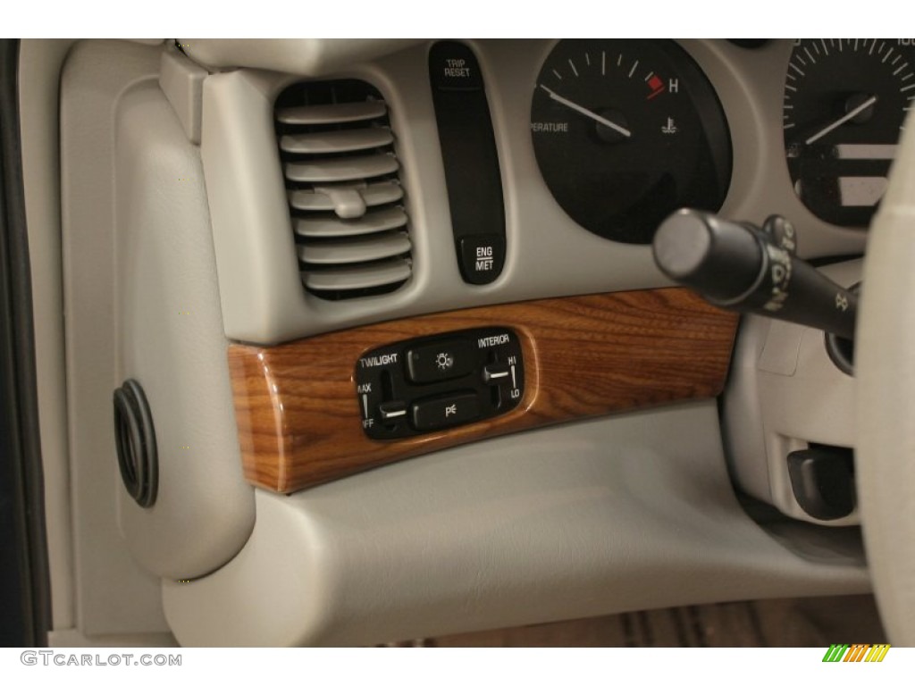 2002 Buick LeSabre Custom Controls Photo #73301604
