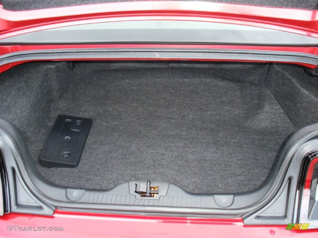 2013 Ford Mustang GT Premium Coupe Trunk Photo #73302582