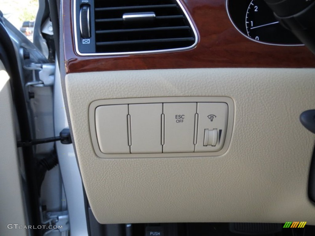 2013 Genesis 3.8 Sedan - Platinum Metallic / Cashmere photo #31