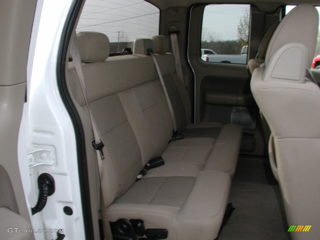 2005 F150 XLT SuperCab 4x4 - Oxford White / Tan photo #64