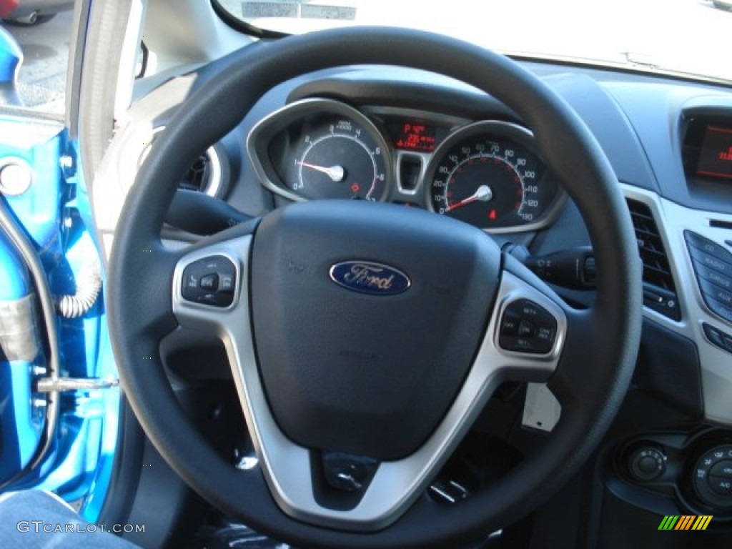 2013 Fiesta SE Sedan - Blue Candy / Charcoal Black photo #19