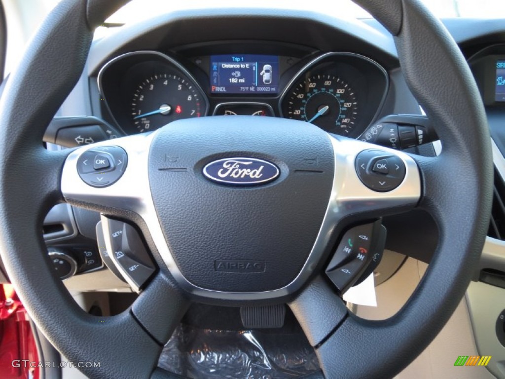 2013 Focus SE Hatchback - Ruby Red / Medium Light Stone photo #27