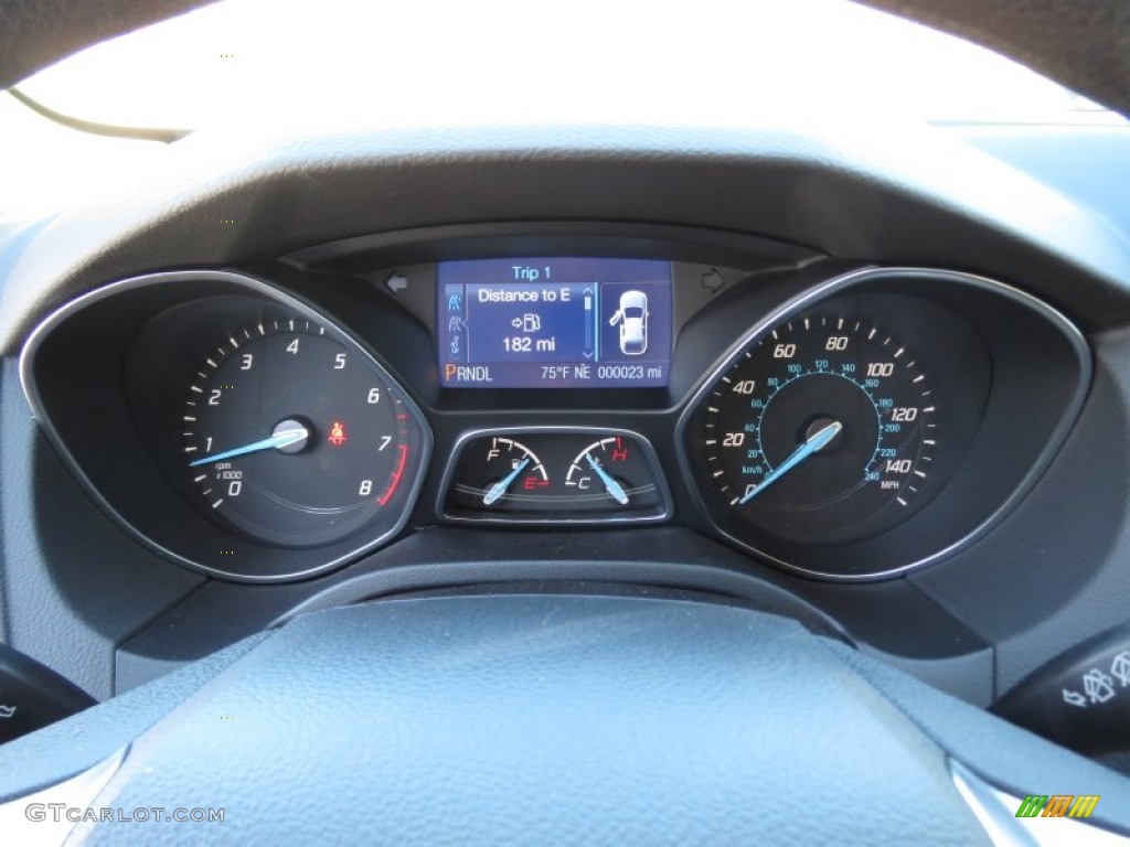 2013 Focus SE Hatchback - Ruby Red / Medium Light Stone photo #28