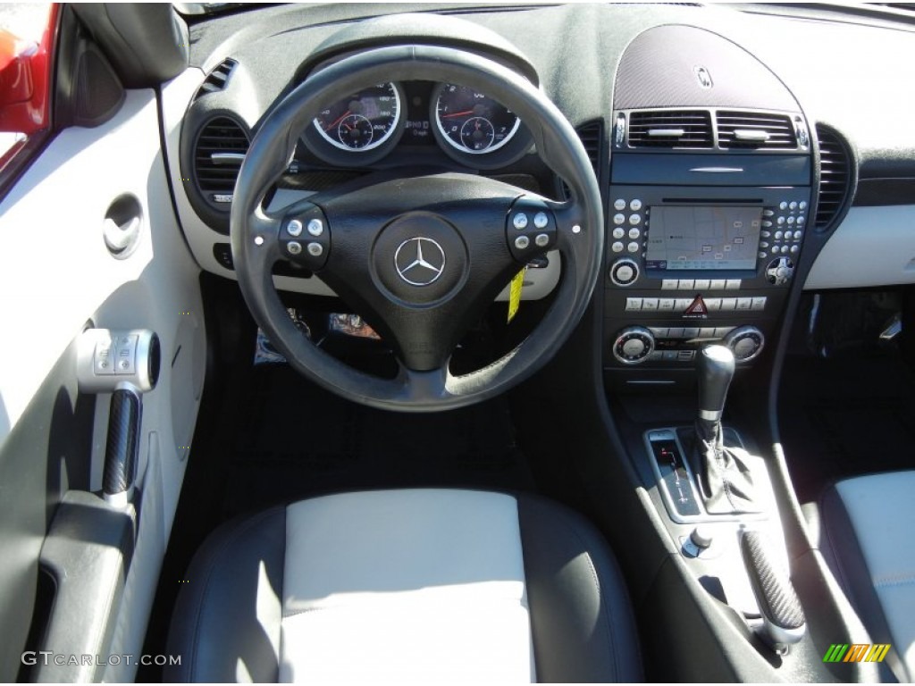 2006 Mercedes-Benz SLK 55 AMG Roadster Dashboard Photos