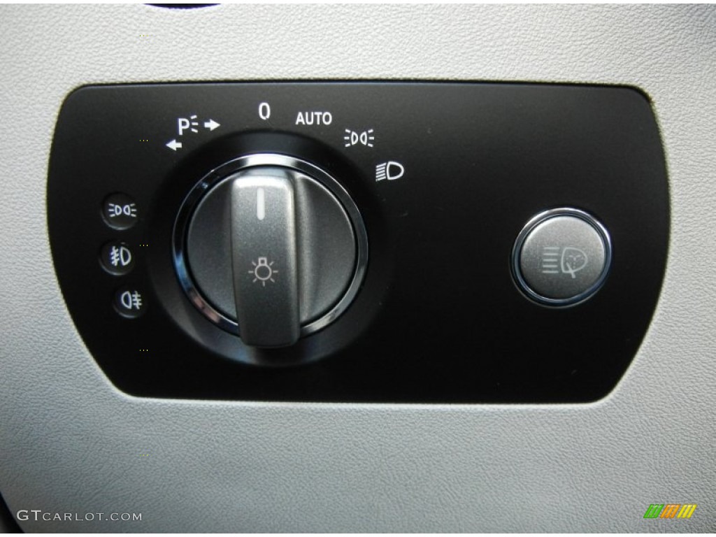 2006 Mercedes-Benz SLK 55 AMG Roadster Controls Photo #73305183