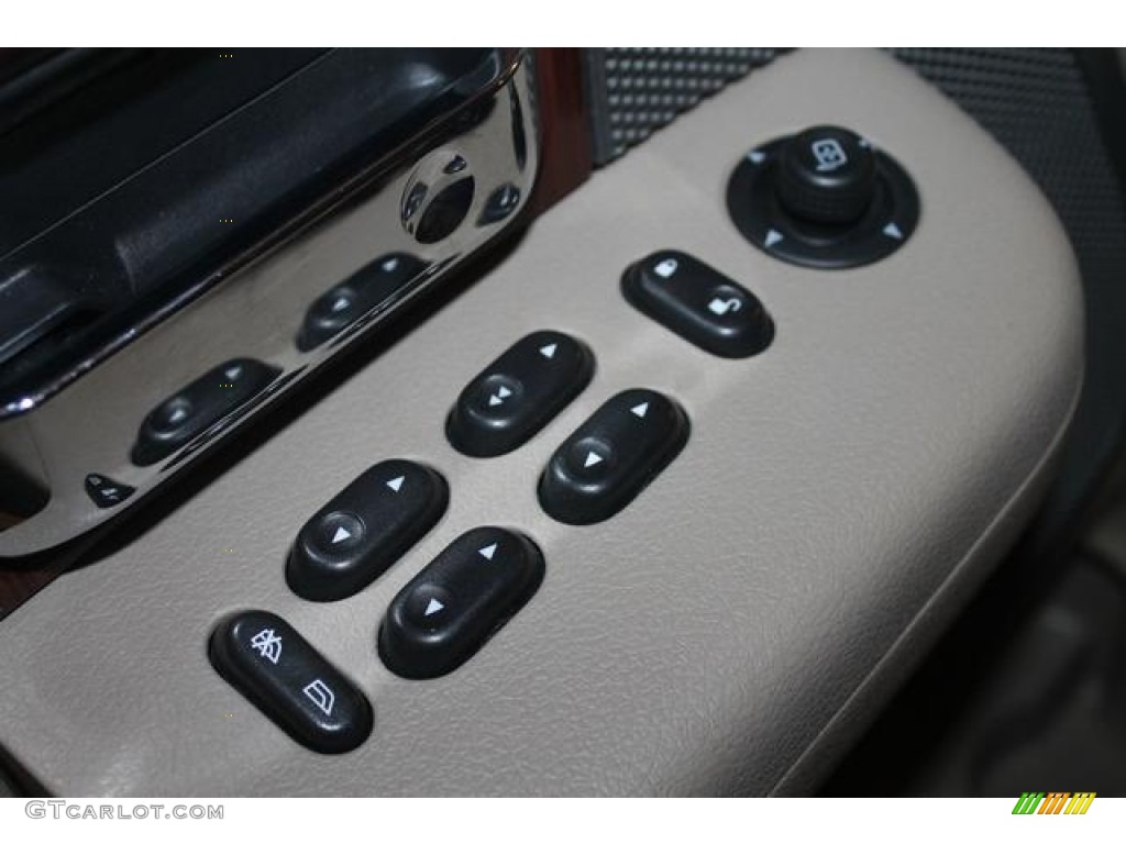 2005 F150 Lariat SuperCrew 4x4 - Medium Wedgewood Blue Metallic / Tan photo #43