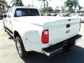 Oxford White - F350 Super Duty Lariat Crew Cab Dually Photo No. 13