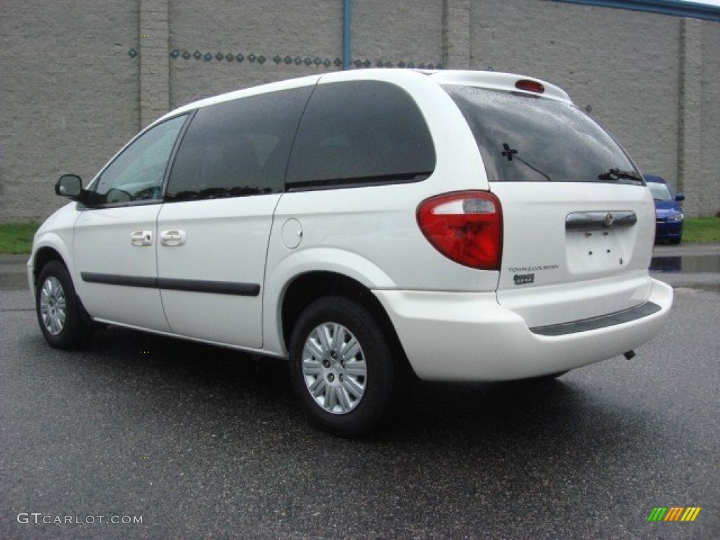 Stone White 2006 Chrysler Town & Country Standard Town & Country Model Exterior Photo #73312095