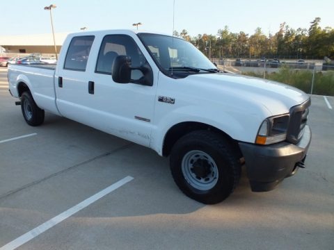 2004 Ford F350 Super Duty XLT Crew Cab Data, Info and Specs